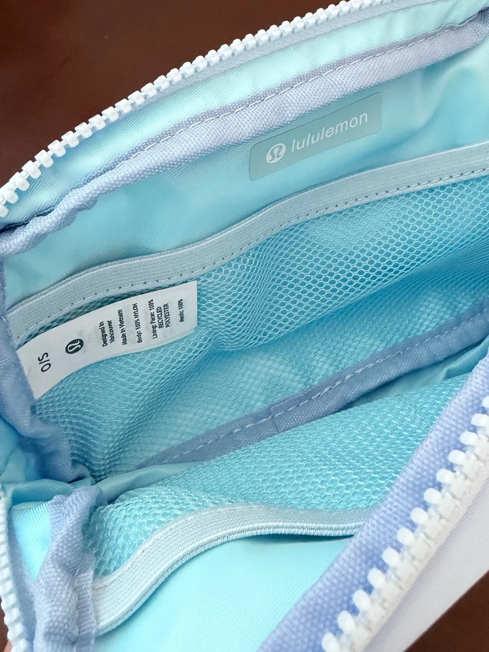 Lululemon Athletica Light Blue Everywhere Belt Bag 1L with gift bag! NWT